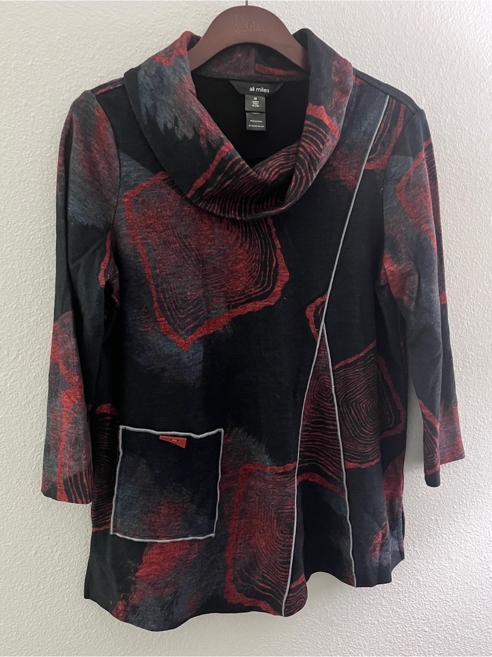 NWOT Ali Miles Women’s Black & Red Cowl Neck Tunic Top - Picture 1 of 8